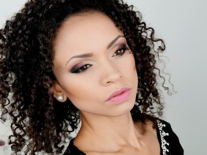 Fernanda Ferreira - Maquiagem Dourado e Vinho - Catharine Hill VI_