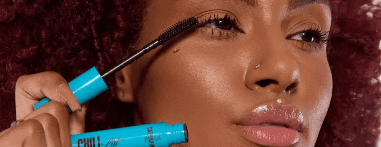 Máscara de Cílios CHILL LIFT PEEL OFF: resistência, tecnologia e praticidade para o verão